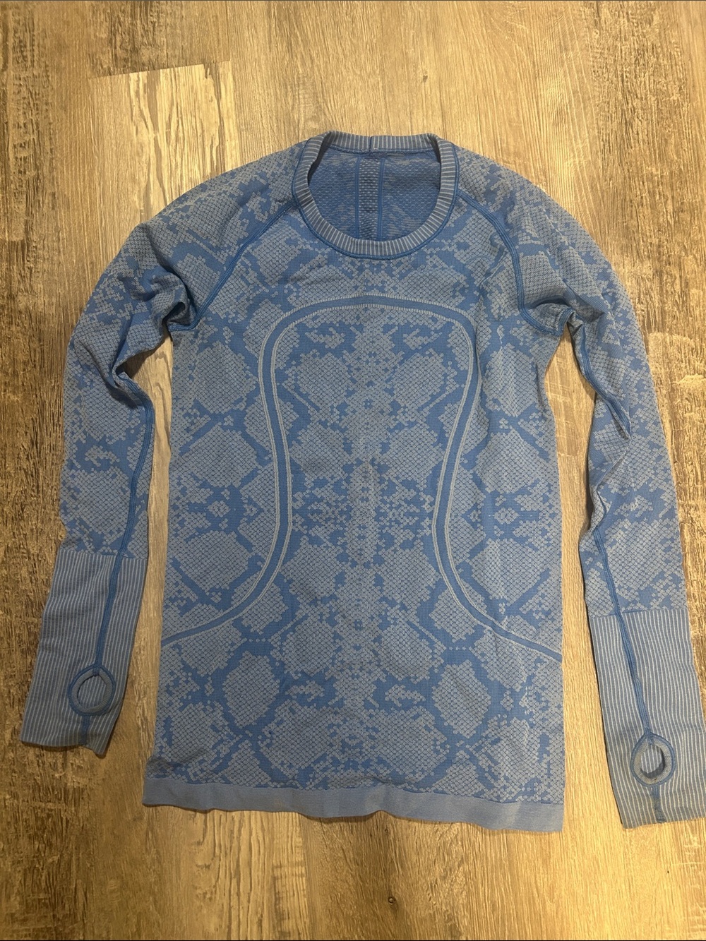 Lululemon Women's Blue Swiftly Long sleeved Shirt - Size: 8